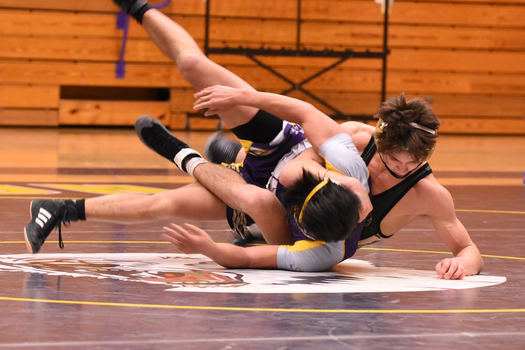 Wrestling hangouts in Ho Chi Minh City