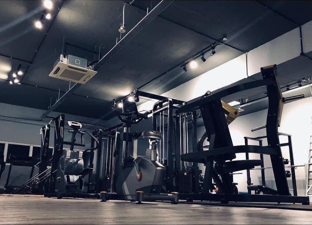 Dennis gym yoha tampines