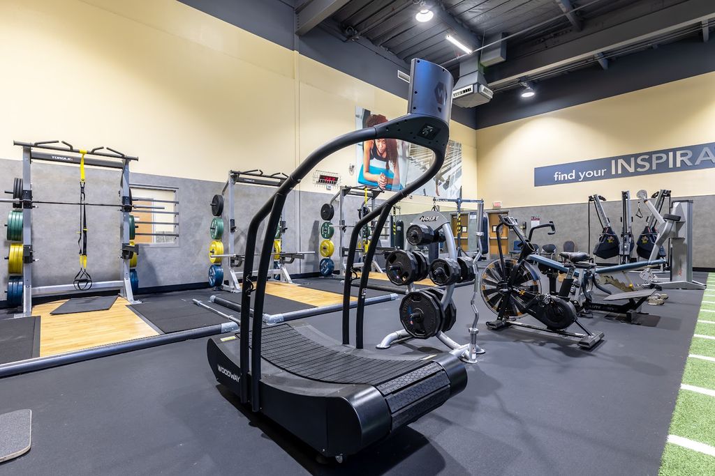 24 Hour Fitness Santa Monica - Image 3