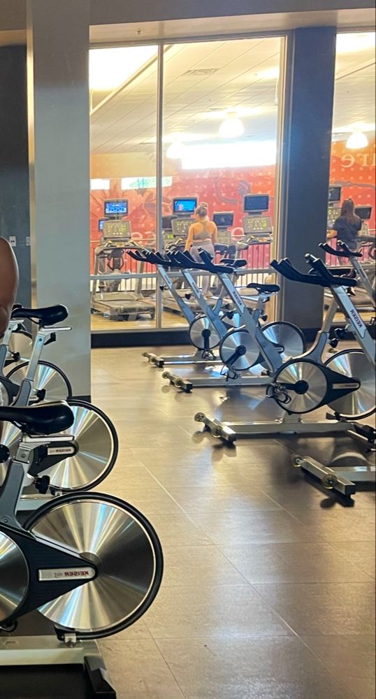 LA Fitness - Image 7