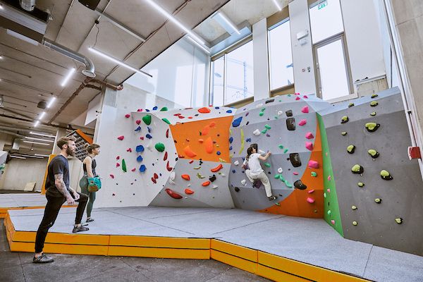 Stronghold Climbing Centre - London Fields