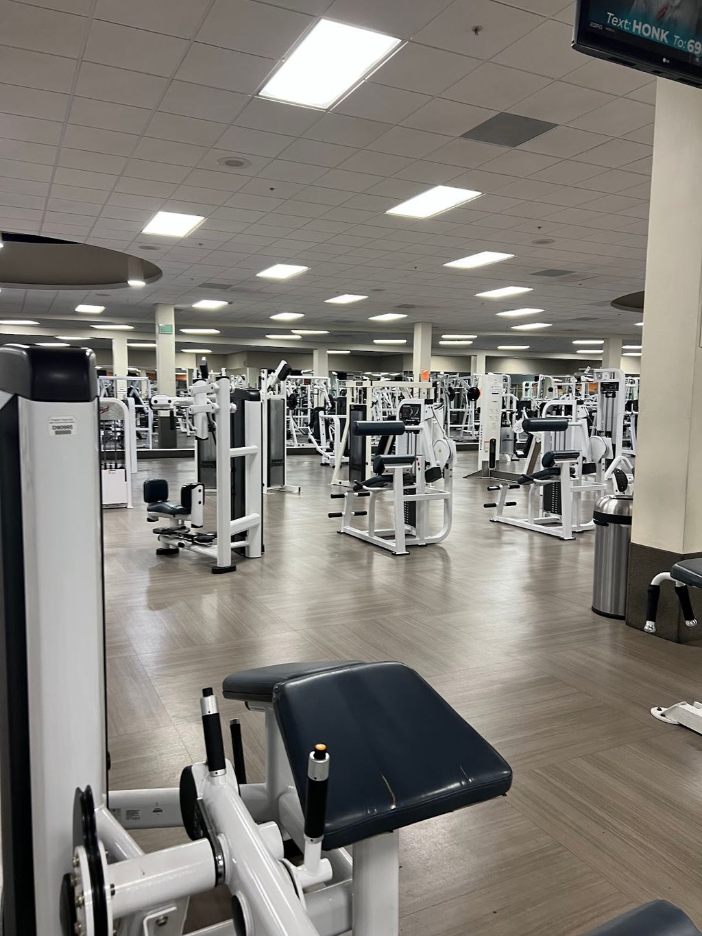LA Fitness - Image 2